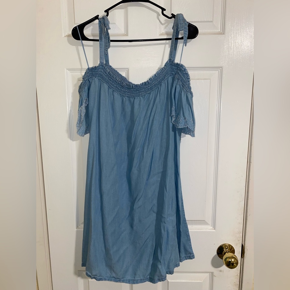 womens off the shoulder bow strap blue dress!